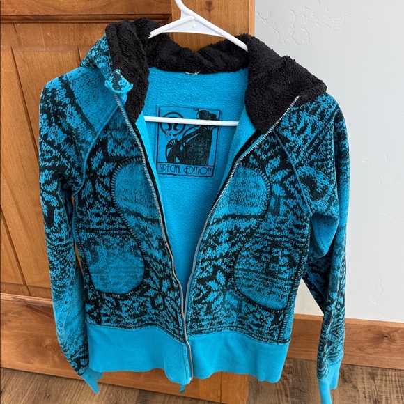 Lululemon special edition Jackets & Blazers - Blue Patterned Women's Jacket